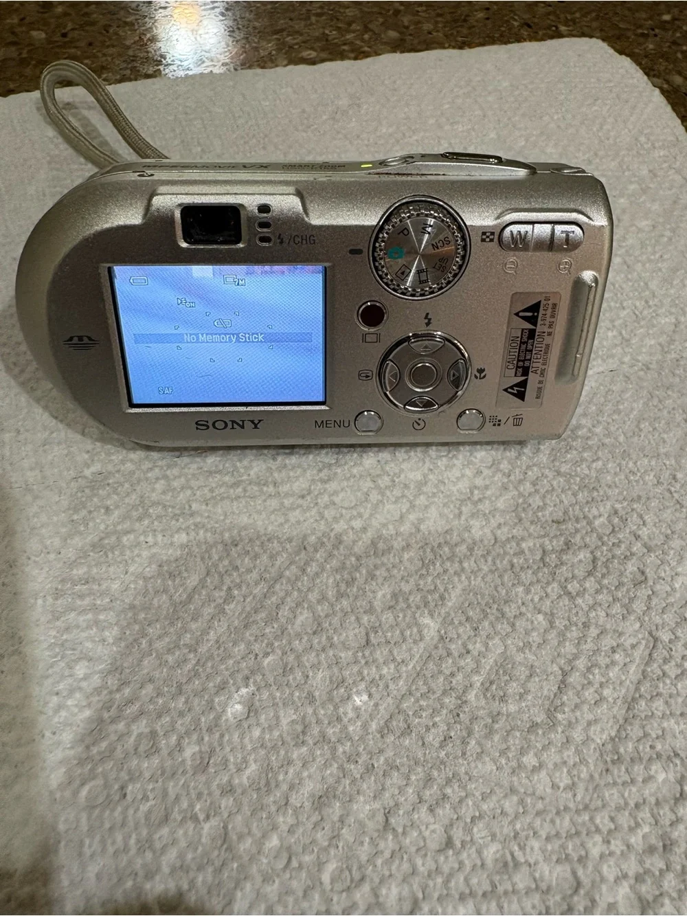Sony Cyber-shot 7.2MP Digital Camera Carl Zeiss Vario-Tessar Tested Working